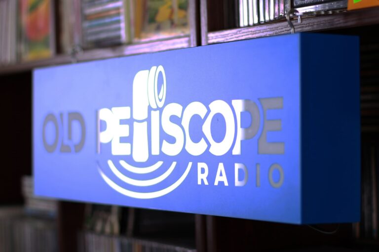 Old Periscope Radio